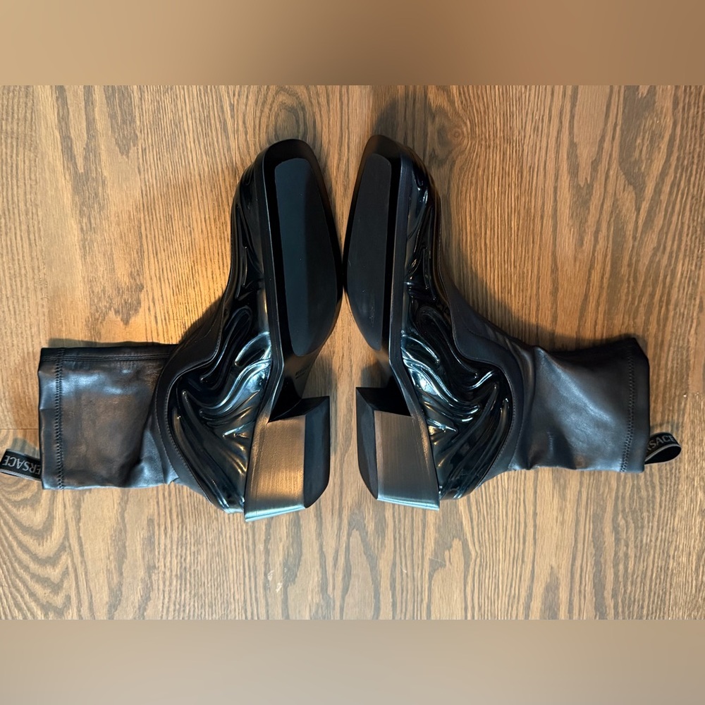 Versace Black Patent & Leather Sculpted Solare Boots - Picture 4 of 9